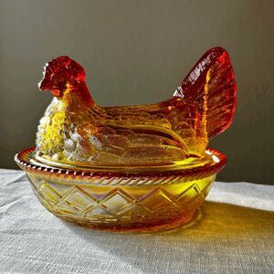Vintage Mosser Glass Marigold Carnival Covered Hen on Nest – Westmoreland Mold